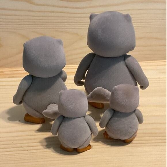 Lil Woodzeez The Whooswhoo Owl Family Flocked Action Figure Dolls - Picture 3 of 3